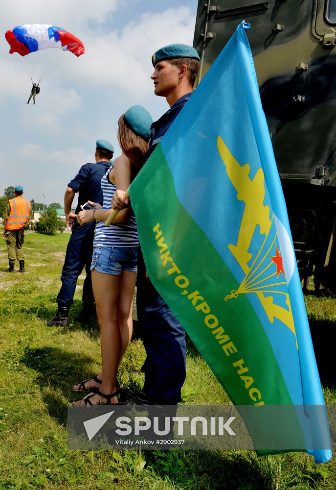 Celebrating Airborne Force Day in Russian cities