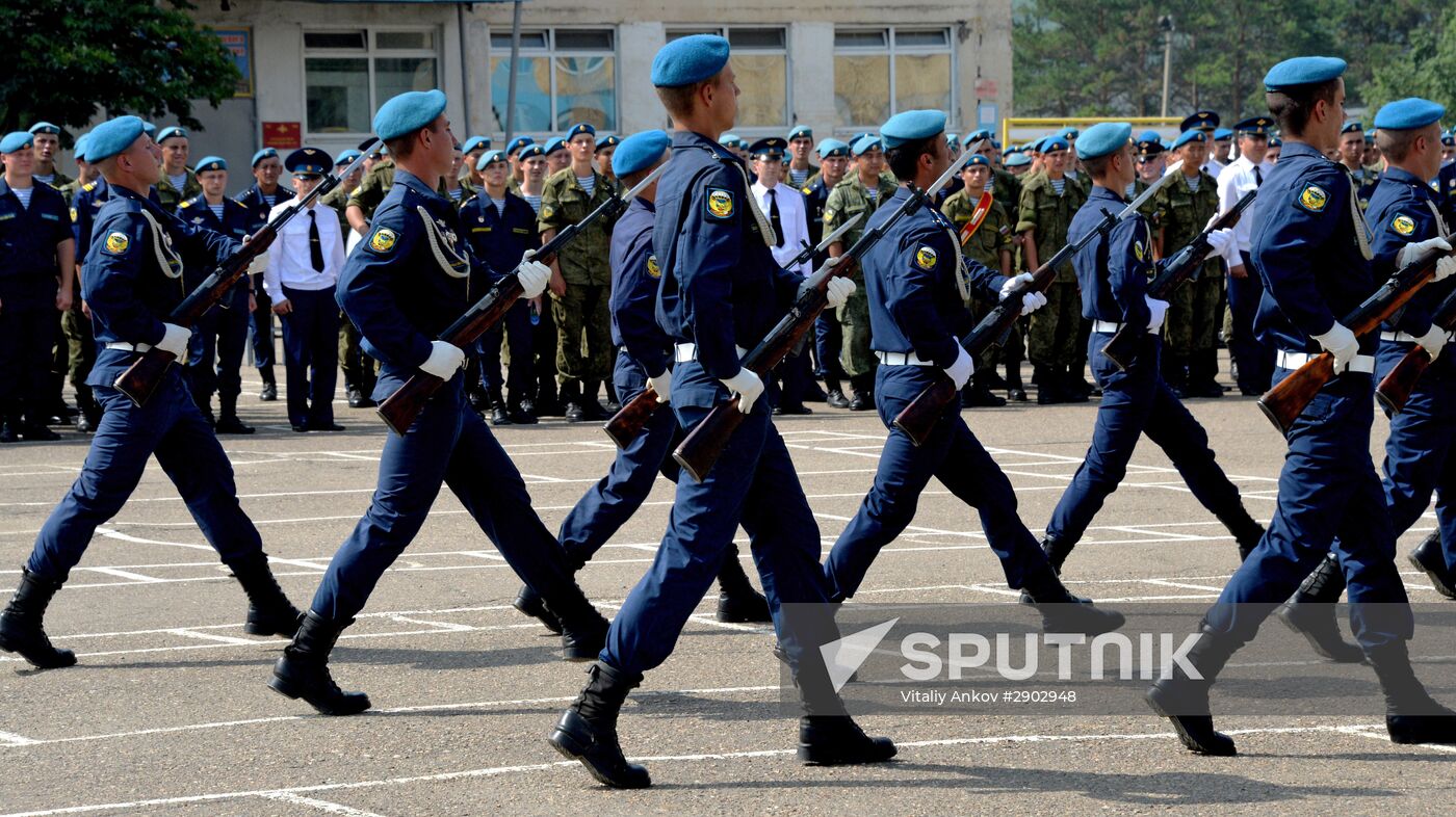 Celebrating Airborne Force Day in Russian cities