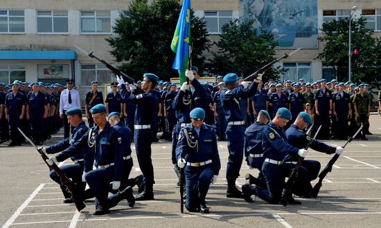 Celebrating Airborne Force Day in Russian cities