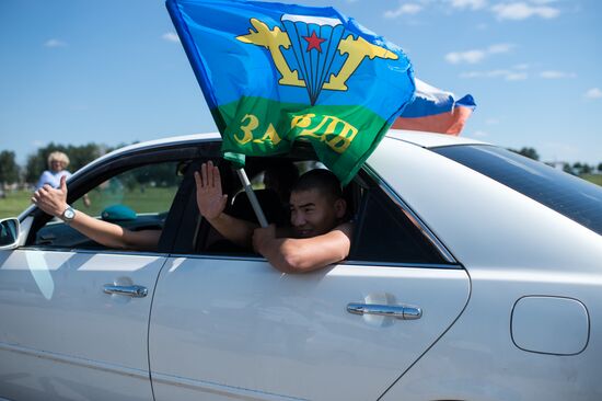 Celebrating Airborne Force Day in Russian cities