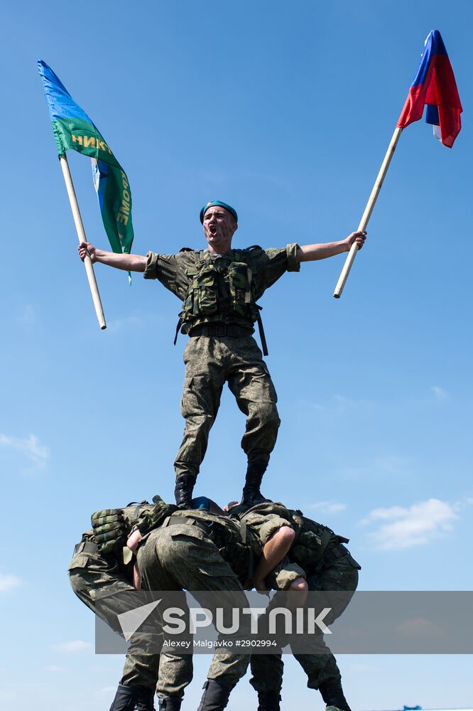 Celebrating Airborne Force Day in Russian cities