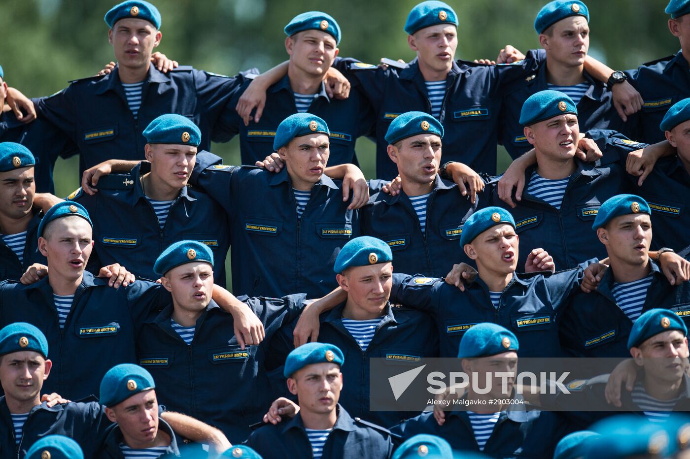 Celebrating Airborne Force Day in Russian cities