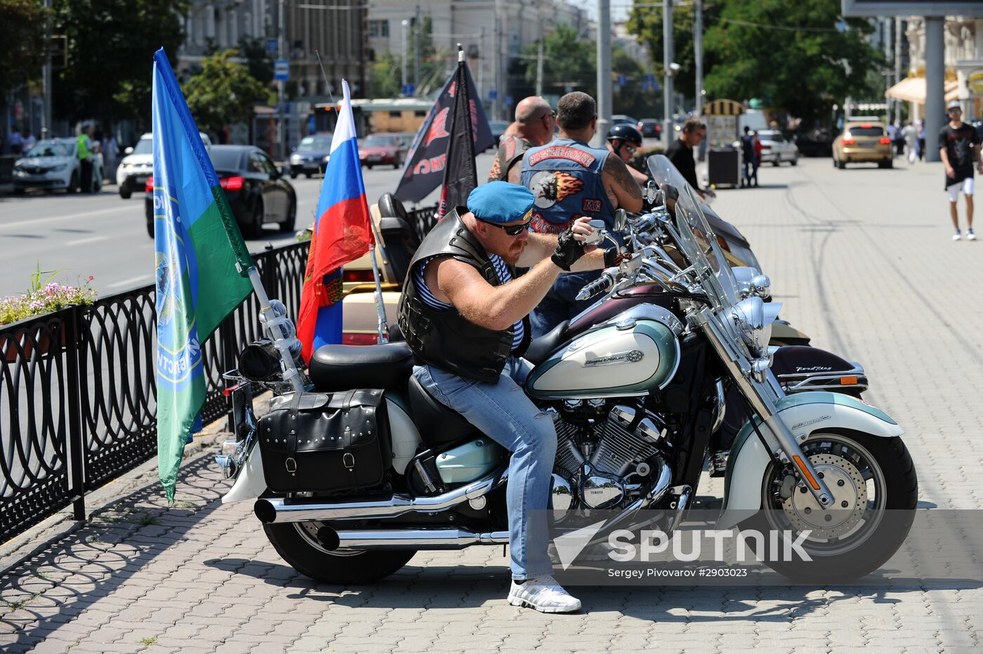 Celebrating Airborne Force Day in Russian cities