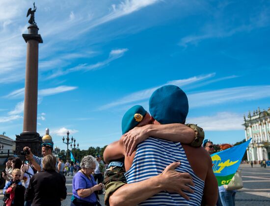 Celebrating Airborne Force Day in Russian cities