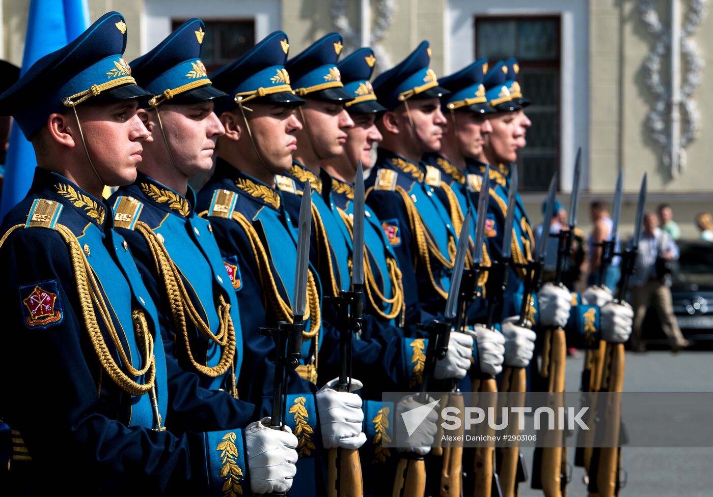 Celebrating Airborne Force Day in Russian cities