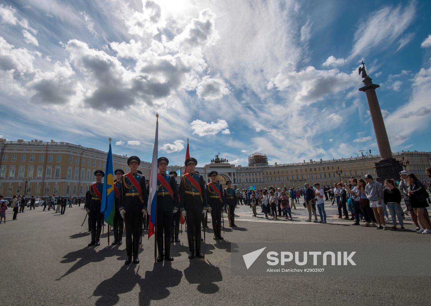 Celebrating Airborne Force Day in Russian cities