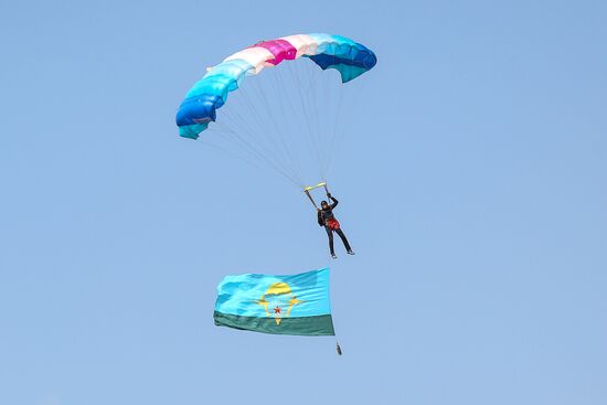 Celebrating Airborne Force Day in Russian cities