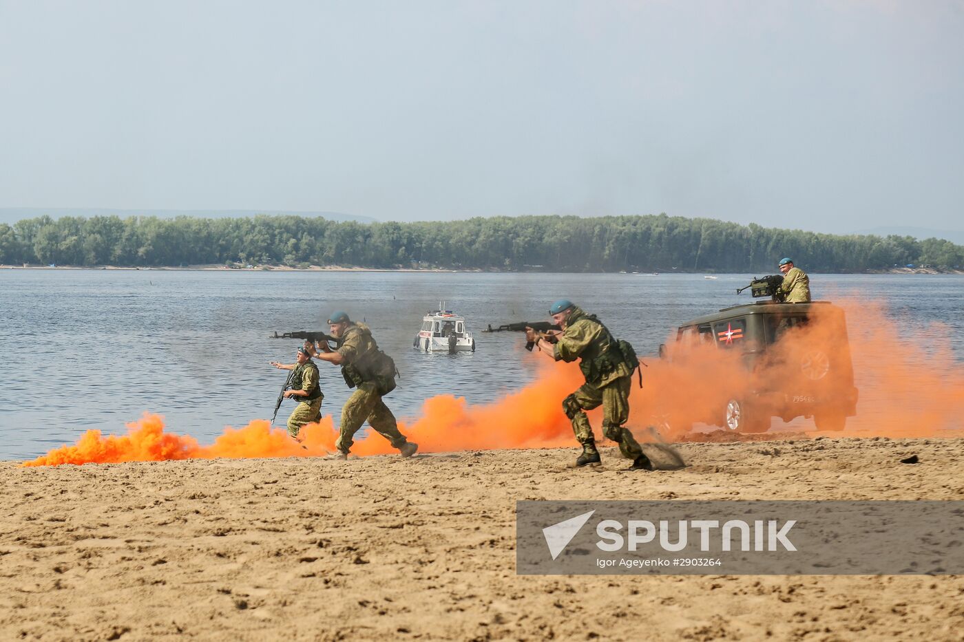 Celebrating Airborne Force Day in Russian cities