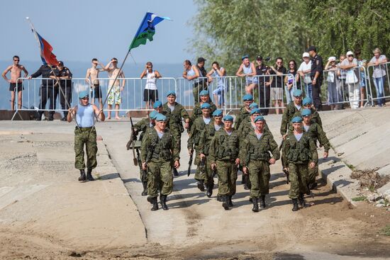 Celebrating Airborne Force Day in Russian cities