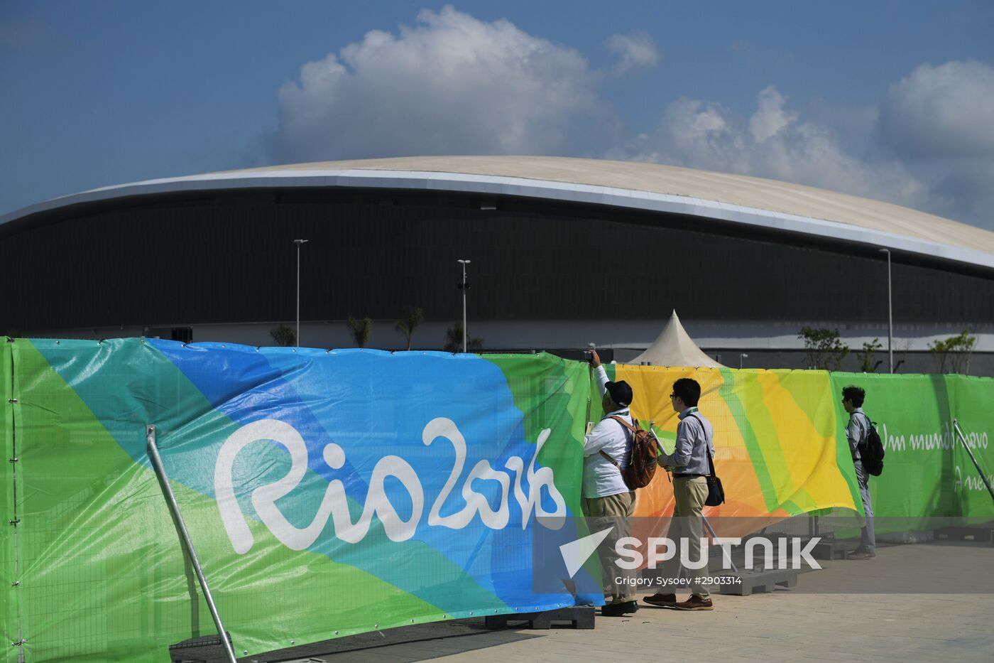 Rio de Janeiro prepares for the Olympic Games
