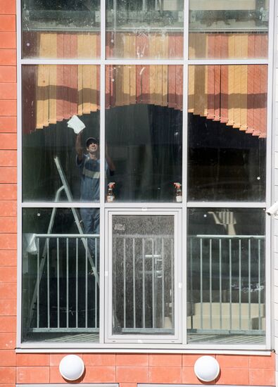 Russian schools get ready for new school year