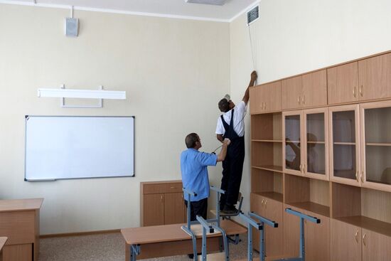 Russian schools get ready for new school year