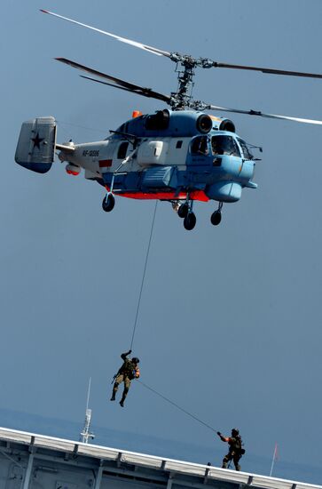 Coast guards hold Joint Strike international drill in Primorsky Territory