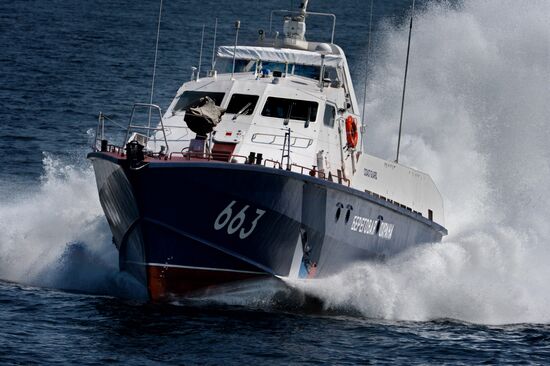 Coast guards hold Joint Strike international drill in Primorsky Territory