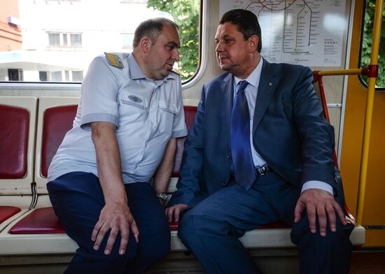 Upgraded Krasnaya Strela branded train hits Moscow metro