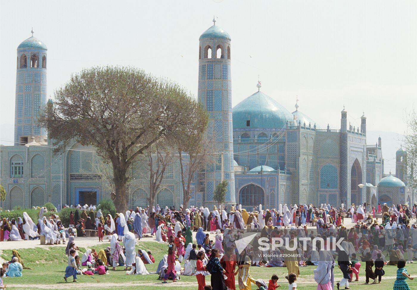 The Blue Mosque in the city of Mazar-i-Sharif (Afghanistan)