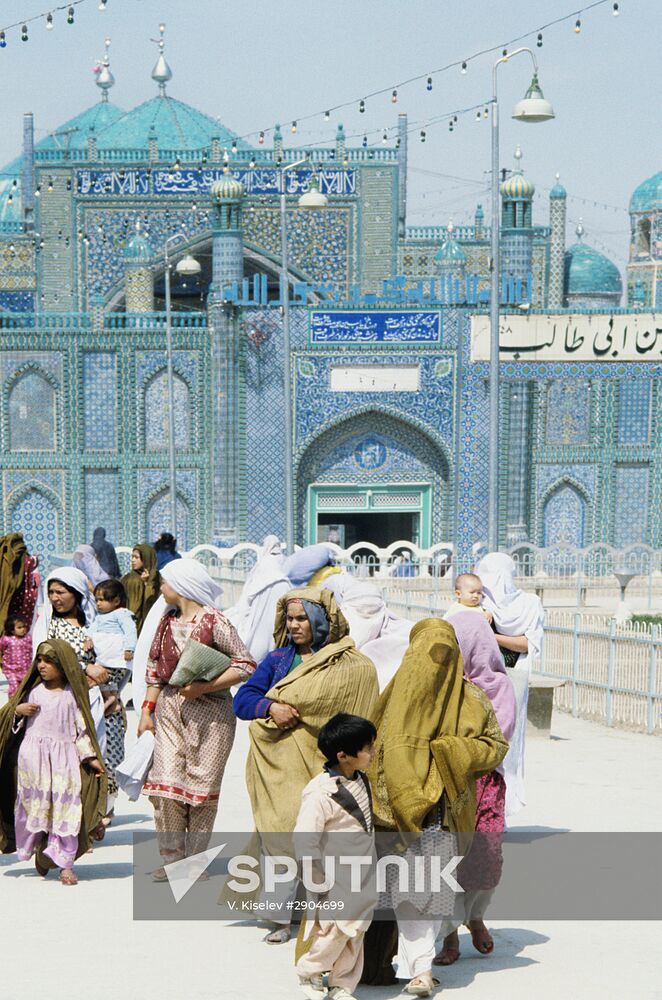 The Blue Mosque in the city of Mazar-i-Sharif (Afghanistan)
