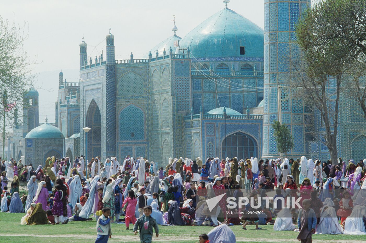 The Blue Mosque in the city of Mazar-i-Sharif (Afghanistan)