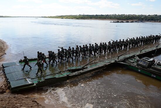 Open Water 2016 international contest among engineering forces