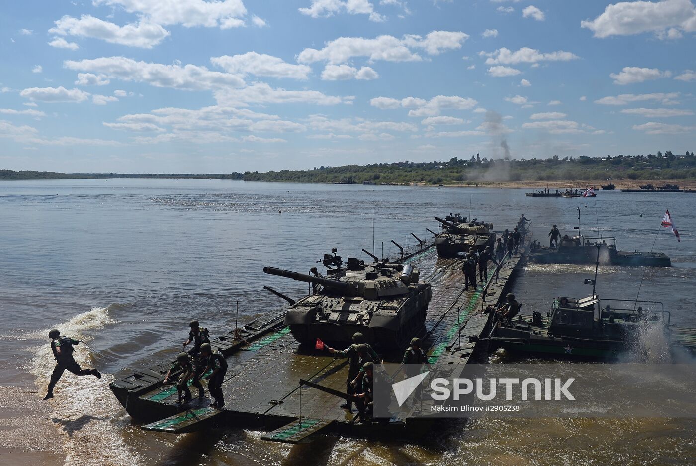 Open Water 2016 international contest among engineering forces