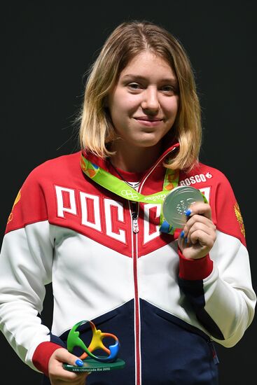 2016 Summer Olympics. Shooting sport. Women's trap and air pistol