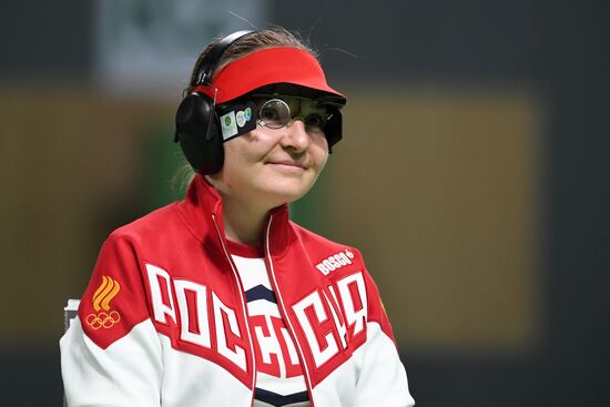2016 Summer Olympics. Shooting sport. Women's trap and air pistol