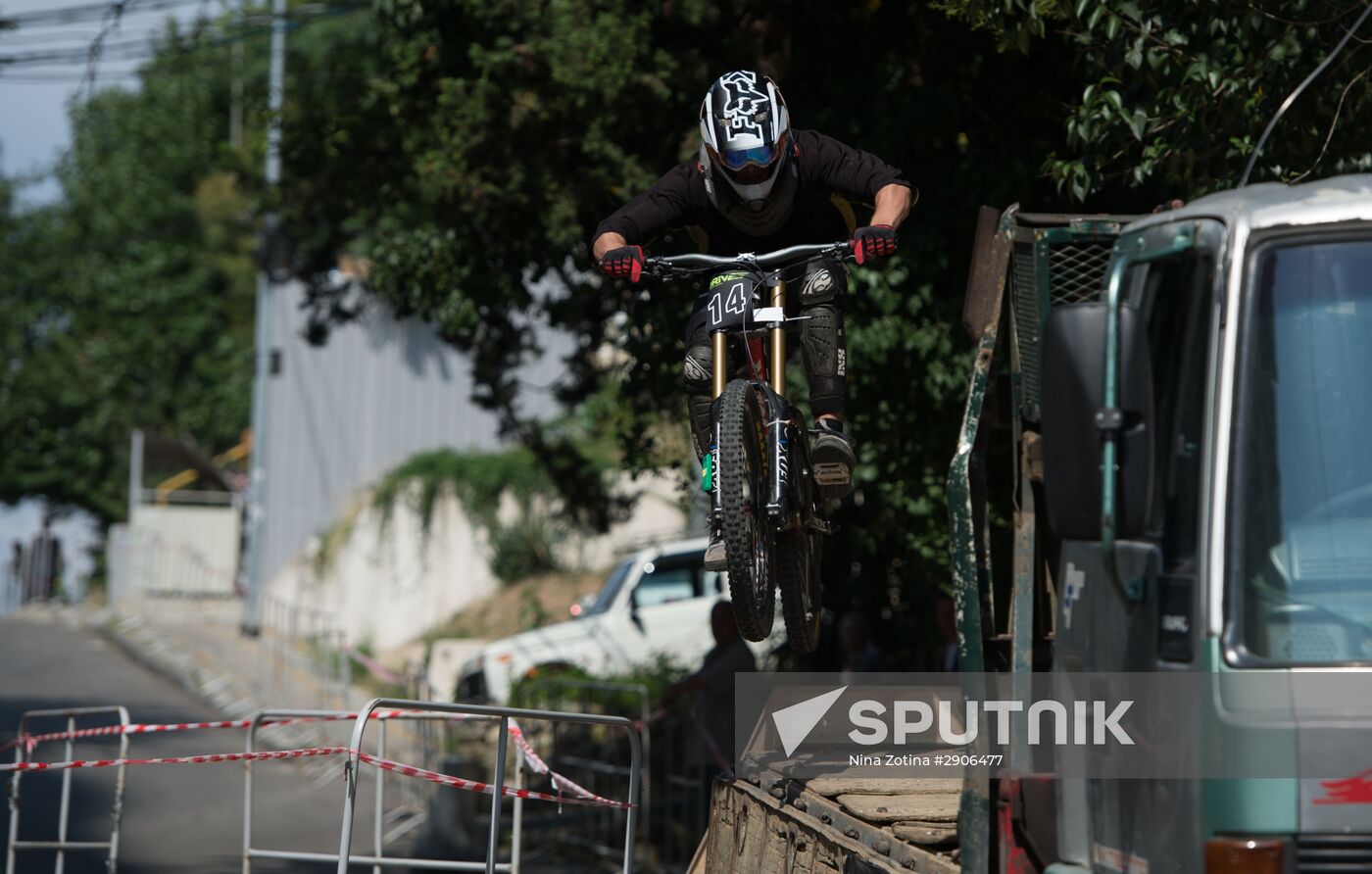 Urban downhill competition in Sochi
