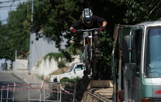 Urban downhill competition in Sochi