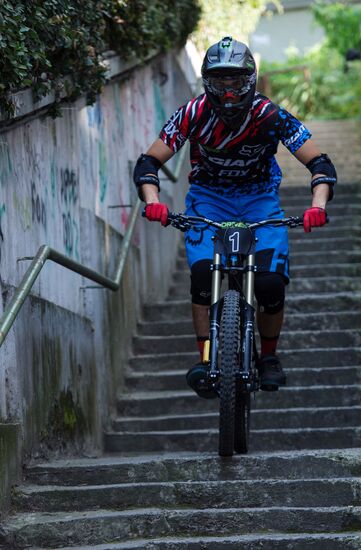 Urban downhill competition in Sochi