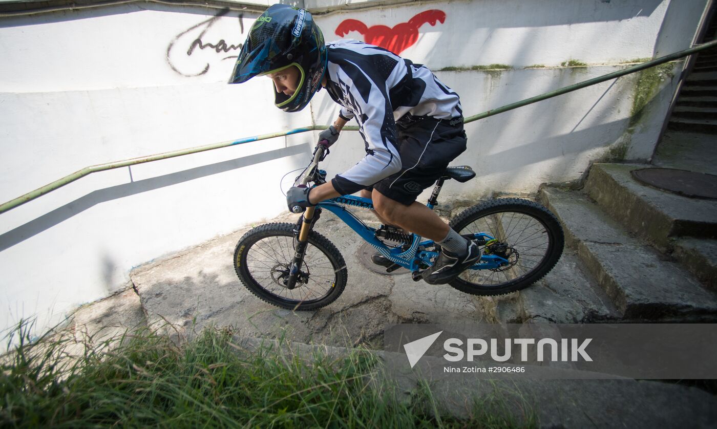 Urban downhill competition in Sochi