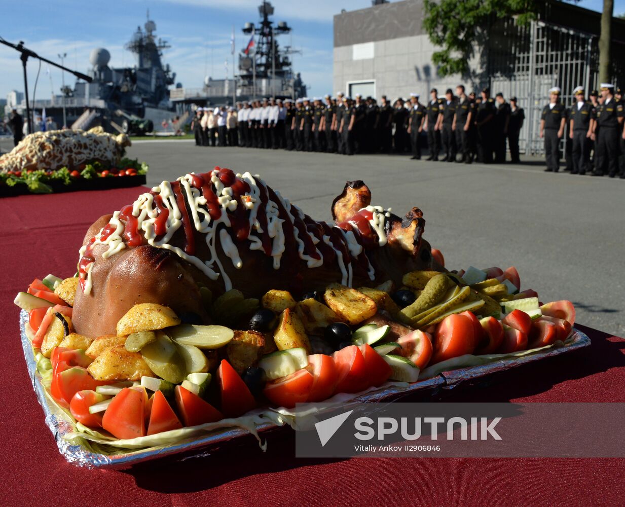 Pacific Fleet ships arrive in Vladivostok