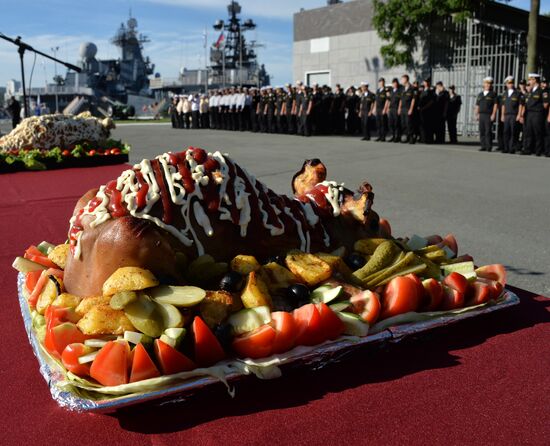 Pacific Fleet ships arrive in Vladivostok
