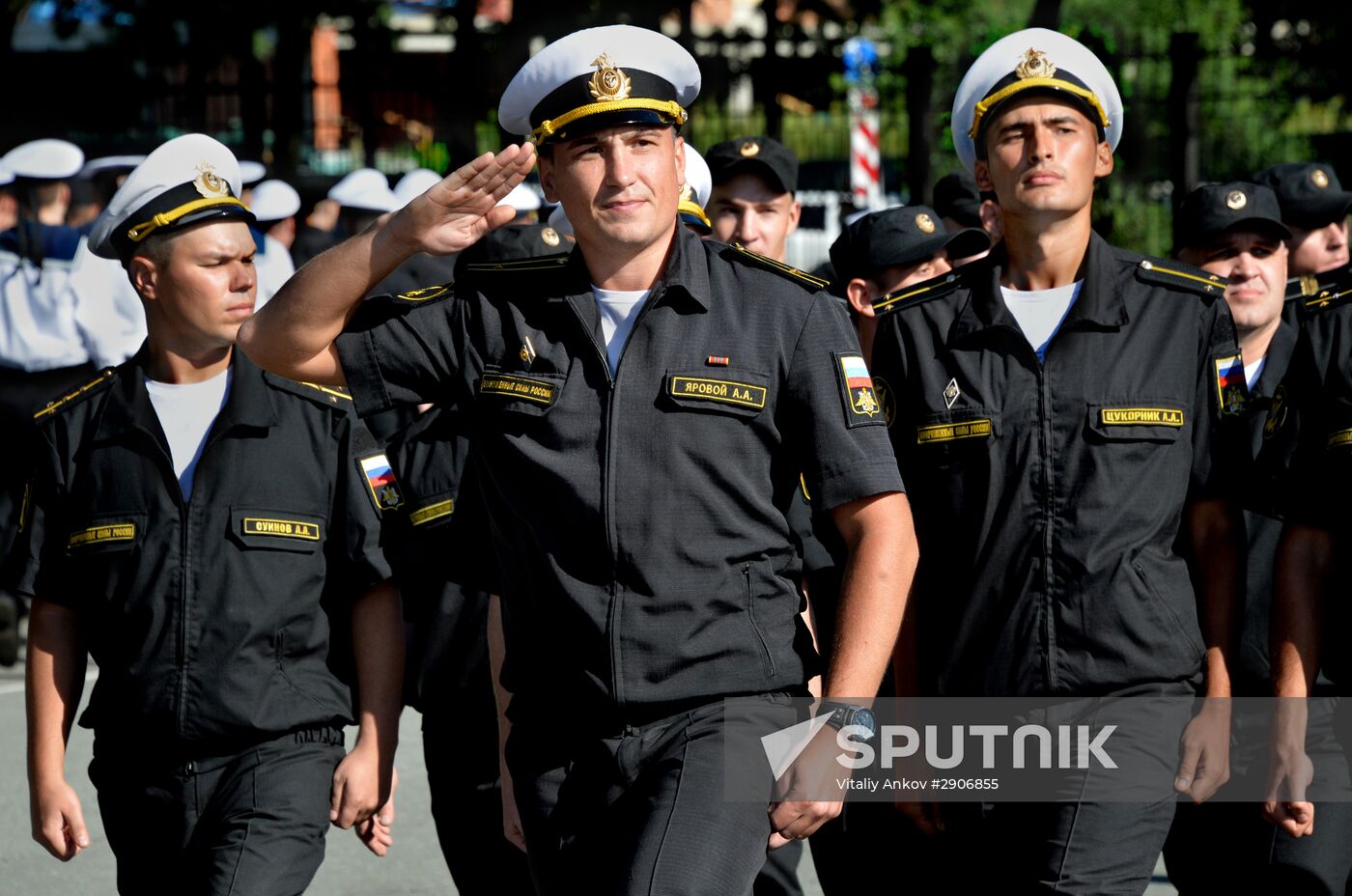 Pacific Fleet ships arrive in Vladivostok