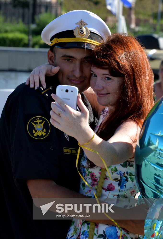 Pacific Fleet ships arrive in Vladivostok