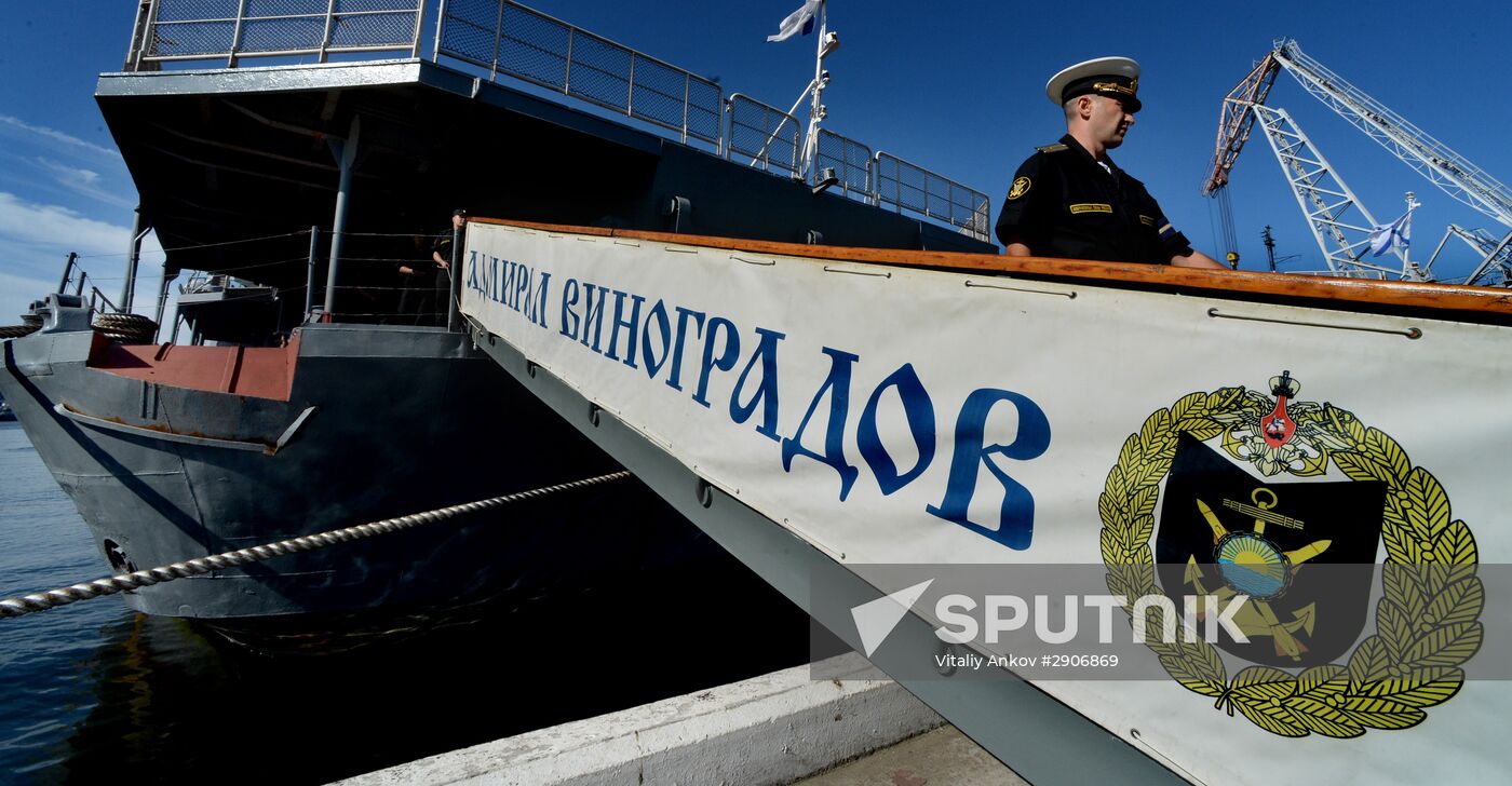 Pacific Fleet ships arrive in Vladivostok