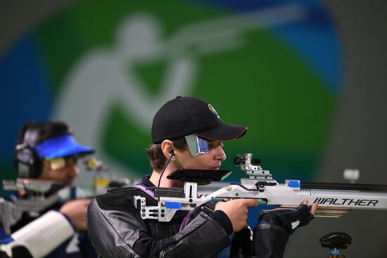 XXXI Summer Olympics. Shooting sport. Men. 10m air rifle