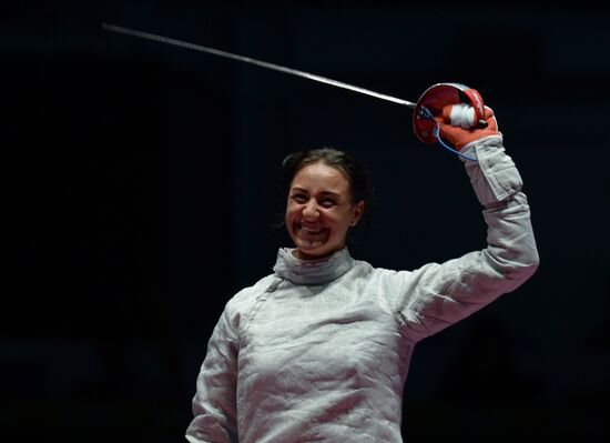 2016 Summer Olympics. Fencing. Women's saber
