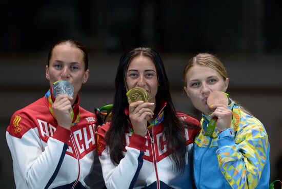 2016 Summer Olympics. Fencing. Women's saber