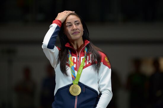 2016 Summer Olympics. Fencing. Women's saber