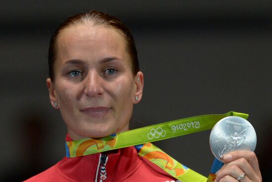 2016 Summer Olympics. Fencing. Women's saber