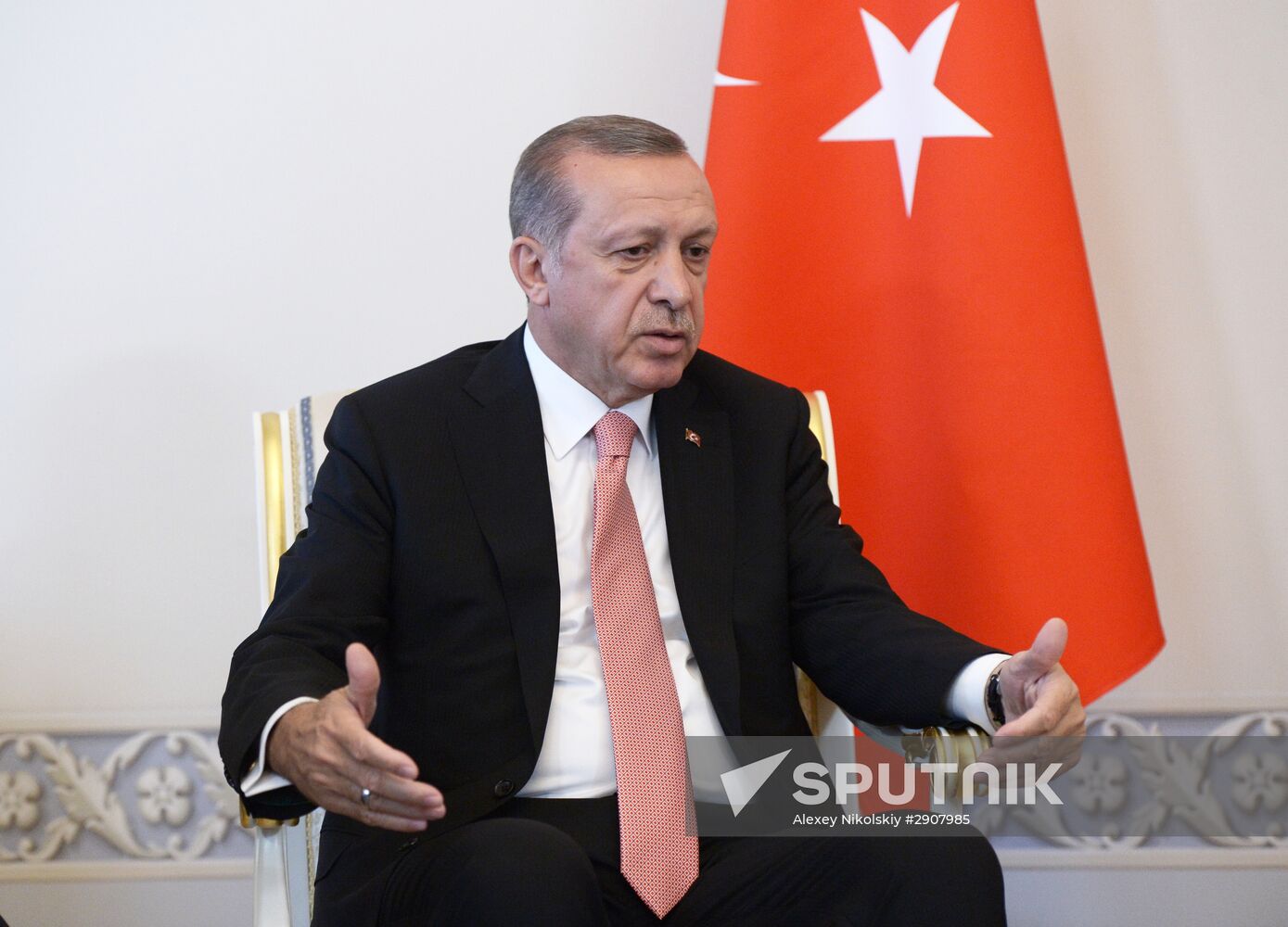 Russian President Vladimir Putin meets with Turkish President Recep Tayyip Erdogan in St. Petersburg