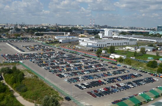 Moscow parking tow trucks at work