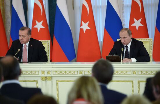 Russian President Vladimir Putin meets with Turkish President Recep Tayyip Erdogan in St. Petersburg