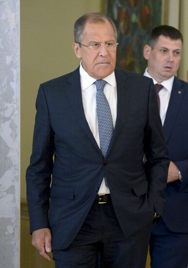 Russian President Putin and Turkish President Erdogan meet in St. Petersburg