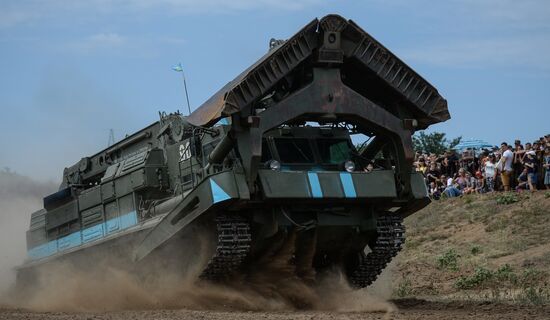 Closing "Engineering Formula" competitions