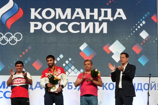 Russian judo wrestler Khasan Khalmurzayev honored at Russian House