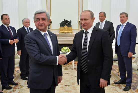 Russian President Vladimir Putin meets with Armenian President Serzh Sargsyan