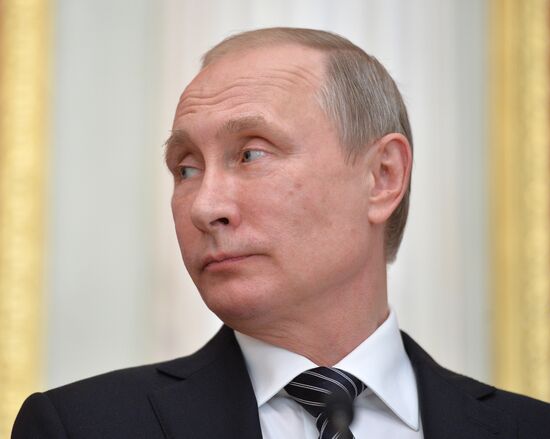 President Putin meets with Armenian President Sargsyan