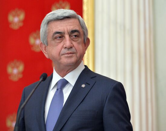 President Putin meets with Armenian President Sargsyan