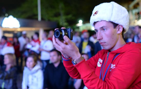 Cyclist Olga Zabelinskaya honored at Russia House